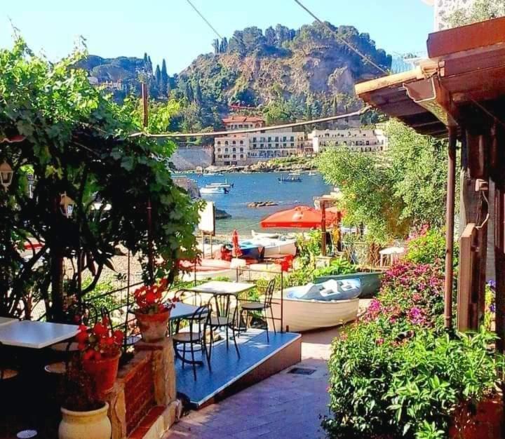 Sebastian House Casa Vacanze Giardini Naxos Exterior photo