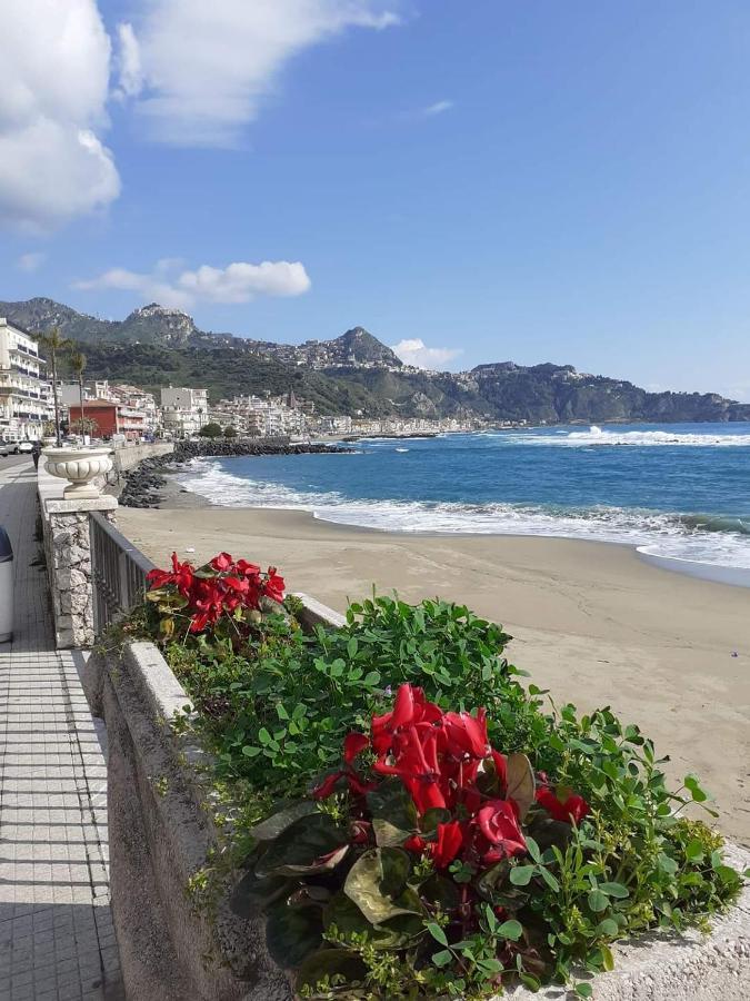 Sebastian House Casa Vacanze Giardini Naxos Exterior photo